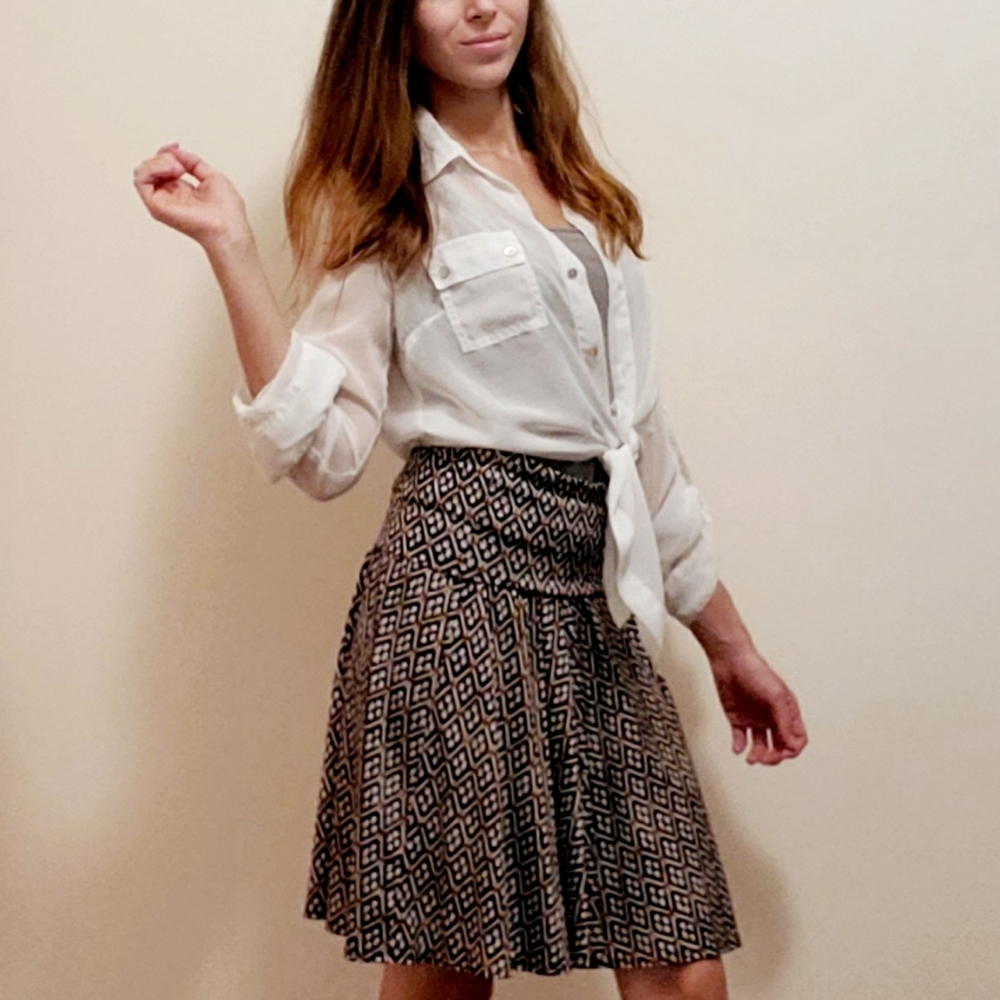 Max studio patterned skirt